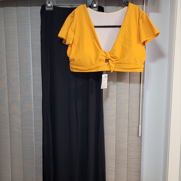 NWT/ COCOSHIP CROP TOP - Picture 5 of 6